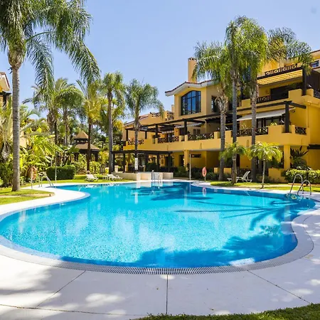 Casa Bahia De Banus Marbella